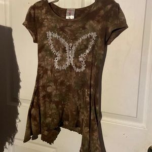 fairytale green and brown t-shirt